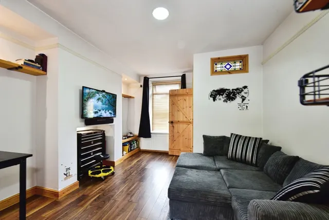 Fox Hill Road, Sheffield, S6, photo 2
