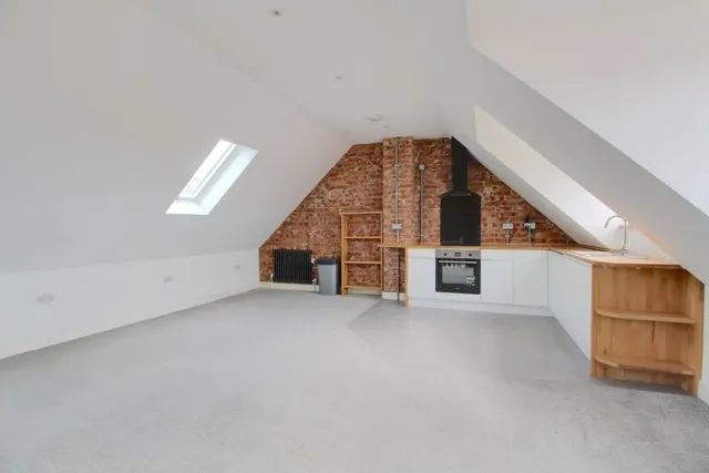 Old Shoreham Road, Hove, BN3, photo 2