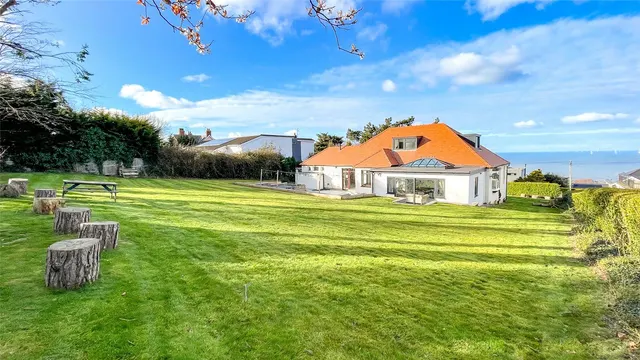 Pen Y Bryn Road, Colwyn Bay, LL29, photo 1