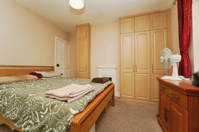 Swindon Road, Cheltenham, GL51, photo 3