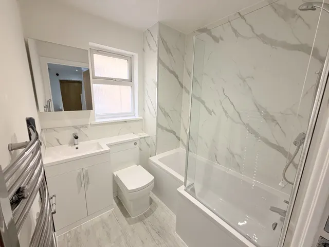 Photo 2 — Amalfi House, Ffordd Garthorne, Cardiff Bay