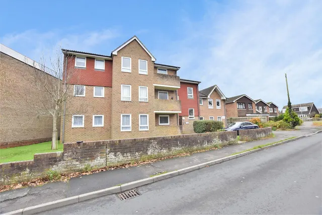 Redford Court, Collington Lane East, Bexhill-On-Sea, Sussex, TN39 3RH, photo 1
