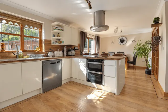Holme Lea Marsh Lane, New Holland, DN19, photo 2