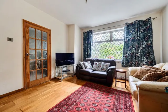 Harefield Road, Uxbridge, UB8, photo 3