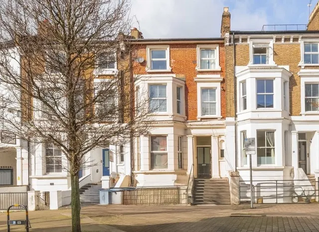 Priory Park Road, Kilburn, NW6, photo 1