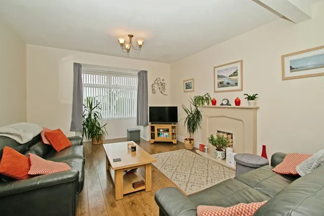 Treloggan Road, Newquay, TR7, photo 2