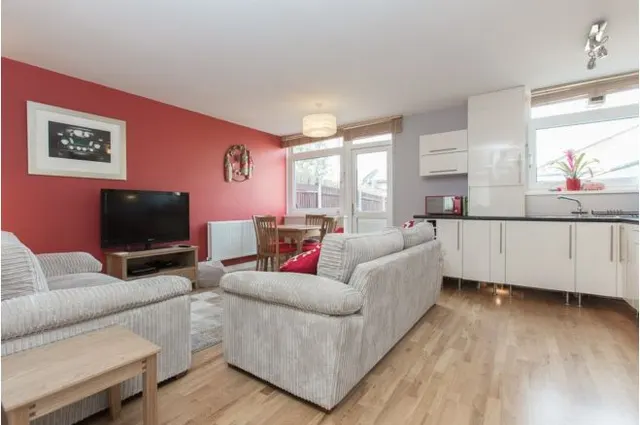 Balham New Road, Balham, SW12, photo 1