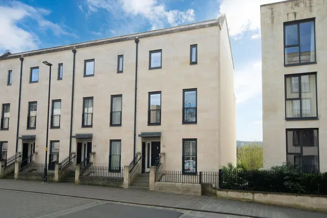 Stothert Avenue, Bath, BA2, photo 1