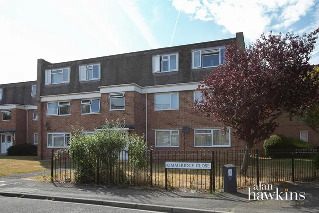 Kimmeridge Close, Swindon, SN3, photo 1