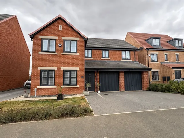 Hunters Way, Eaglescliffe, TS16, photo 1