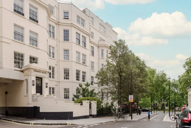 Connaught Place, Connaught Village, W2, photo 1