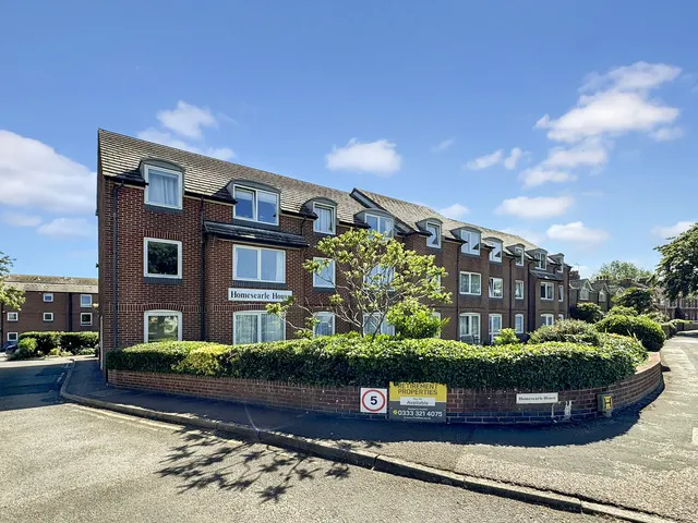 Goring Road, Worthing, BN12, photo 1