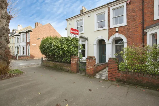 Clifton Road, RUGBY, photo 1