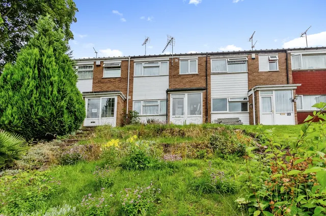 Photo 3 — Walhouse Close, Walsall, WS1