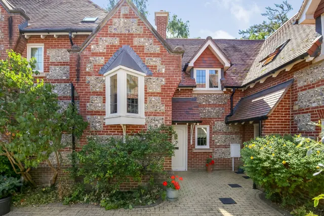 Florence Court, Wilton, Salisbury, Wiltshire, SP2 0FD, photo 1