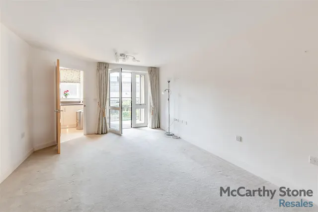Hale Road, Hertford, SG13, photo 3