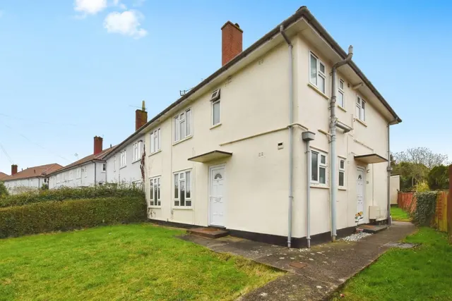 Dangerfield Avenue, Bristol, photo 1