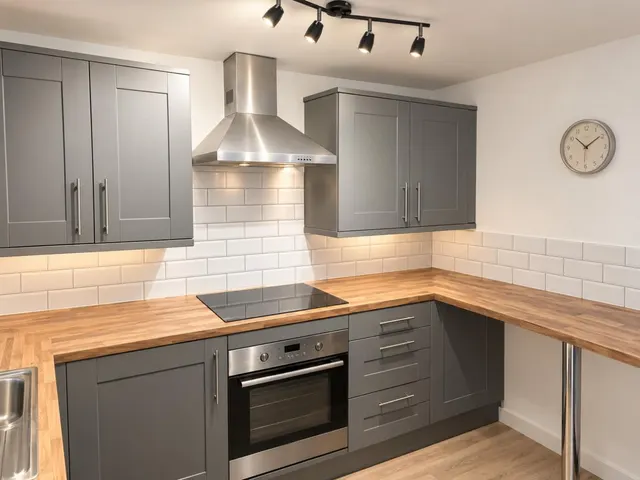 Wheatley Lane, Ilkley, LS29, photo 3