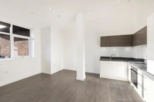 Knoll Road, GU15, photo 2