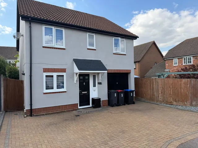 Snowberry Court, Braintree, photo 1