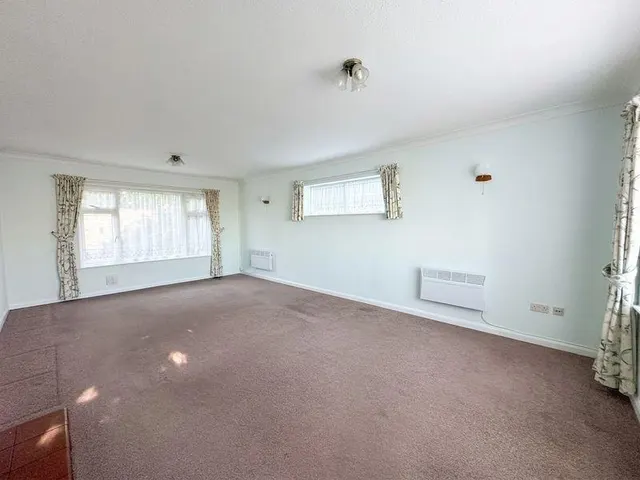 Cannam Close, Middleton, LE16, photo 3