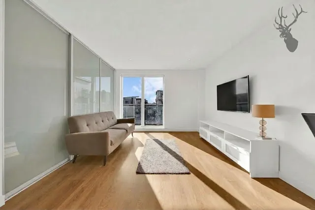Seven Sea Gardens, London, E3, photo 2