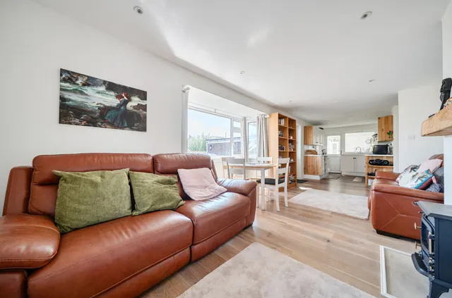 Croft Road, Selsey, PO20, photo 2