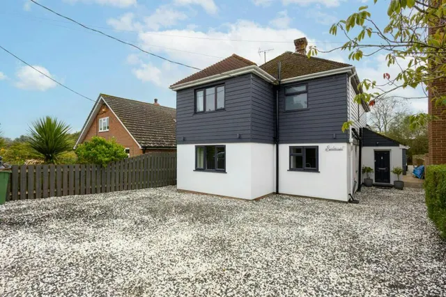 St. Marys Road, West Hythe, CT21, photo 1