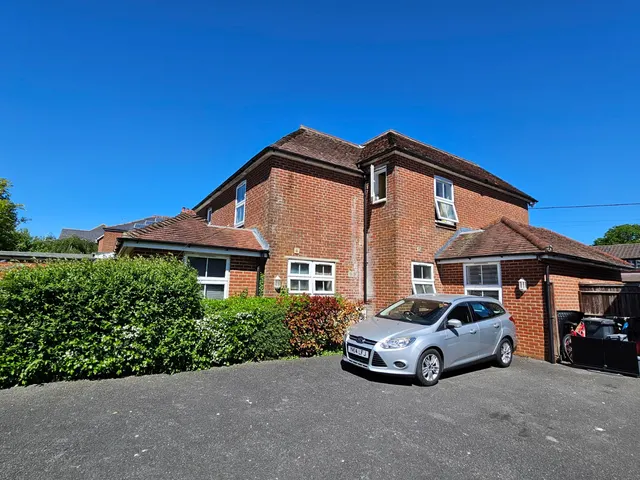 Winchester Road, Bishops Waltham, SO32, photo 2