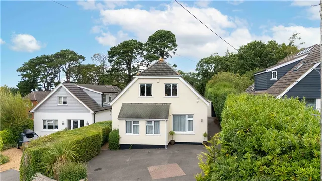 Blythe Road, Corfe Mullen, BH21, photo 1