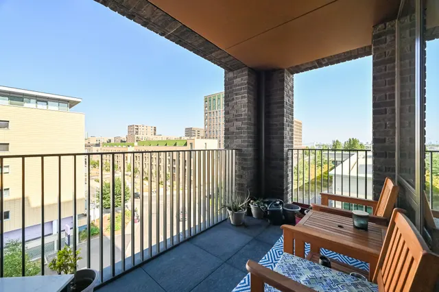 Photo 2 — 30, George Court, LONDON