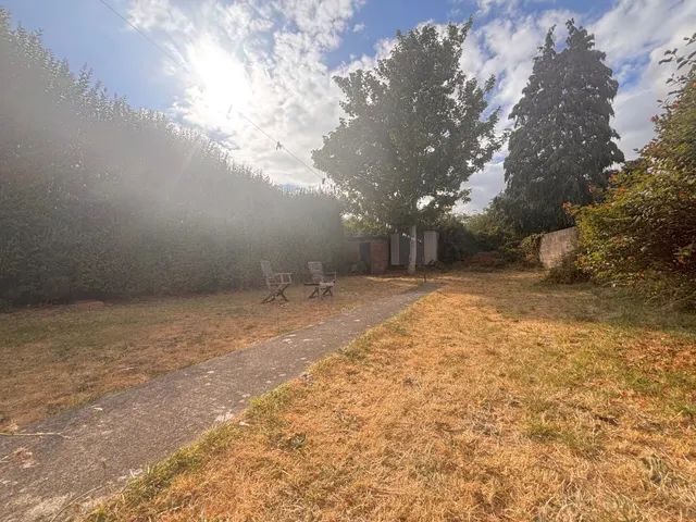 5 bedroom house — Coleford Road, BRISTOL
