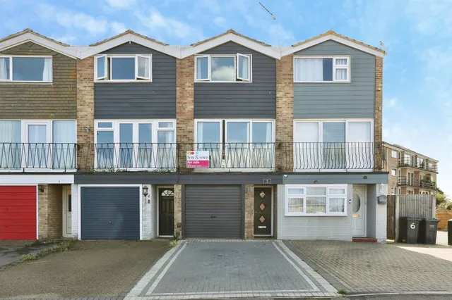 Tower Close, Gosport, photo 1