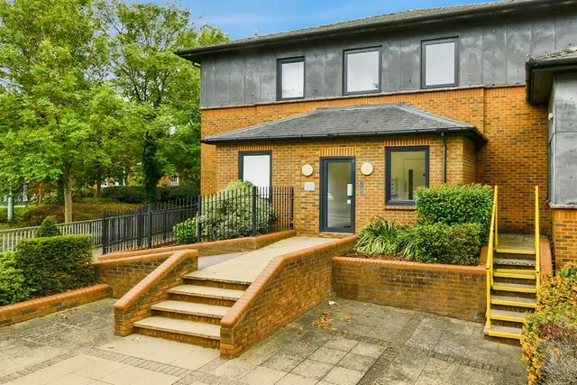 Old Park Road, Hitchin, photo 1