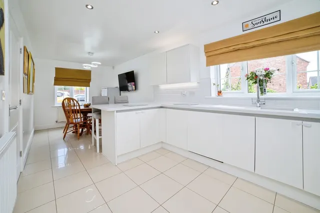 Beacon View, Newark, NG22, photo 3