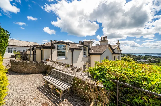Middle Warberry Road, Torquay, Devon, TQ1