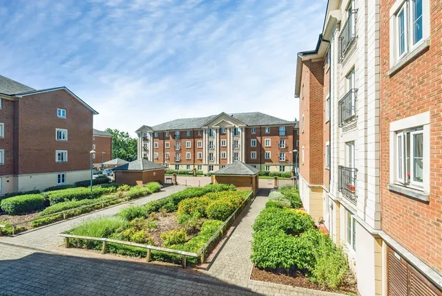 Photo 2 — Brunel Crescent, Swindon, Wiltshire, SN2