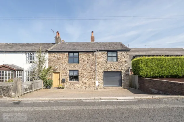 Parsonage Road, Blackburn, BB1, photo 1