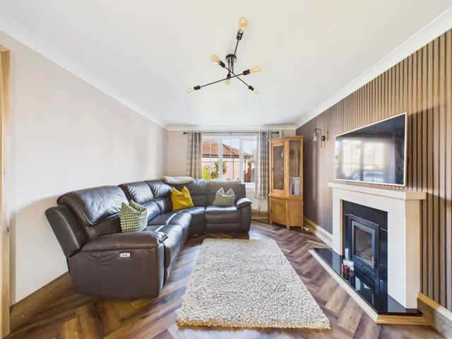Dovecote Drive, Haydock, WA11, photo 2