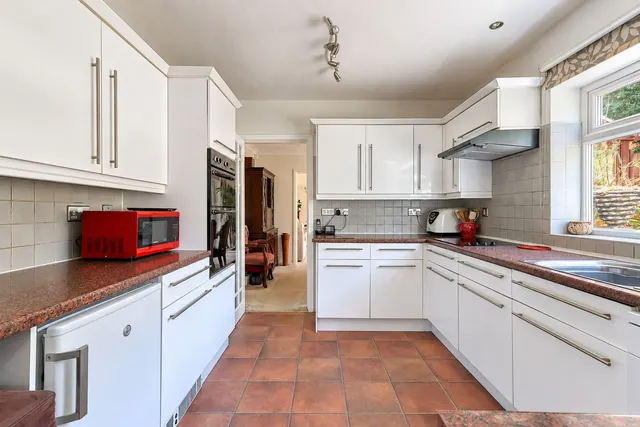 Tennyson Road, High Wycombe, HP11, photo 3
