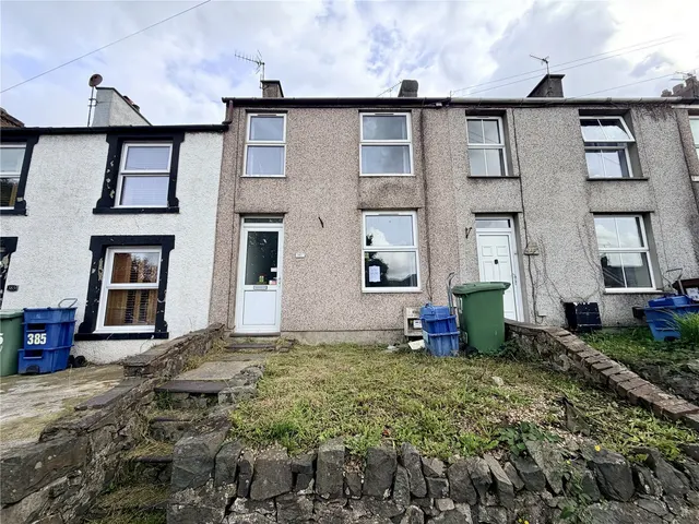 Caernarfon Road, Bangor, LL57, photo 1