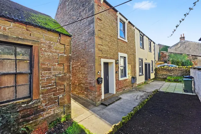 King Street, Aspatria, photo 1