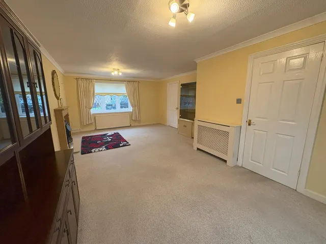 The Maples, Carterton, OX18, photo 3