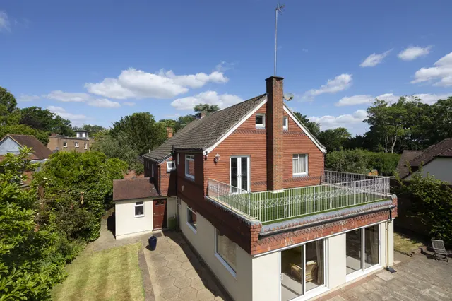 Coombe Hill Road, Kingston Upon Thame..., photo 1