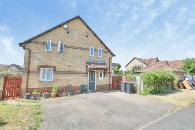 Rochelle Way, NORTHAMPTON, Northamptonshire, NN5, photo 1