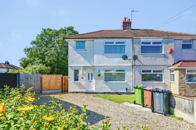 Cedar Grove, Maghull, L31, photo 1