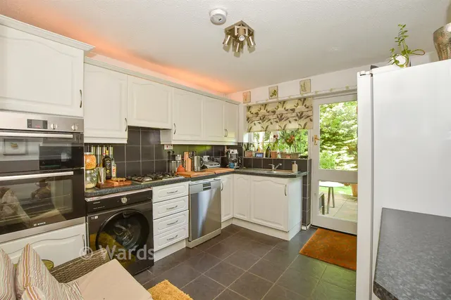 Foxden Drive, Downswood, ME15, photo 3