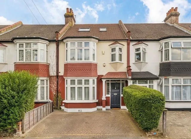 Melrose Avenue, Streatham, SW16, photo 1