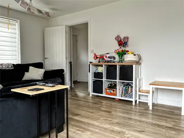 Allens Drive, Trimley St. Martin, IP11, photo 2