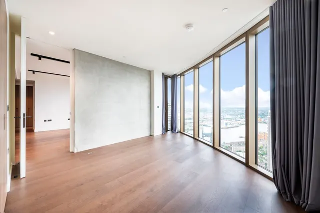 Park Drive, London, E14, photo 1